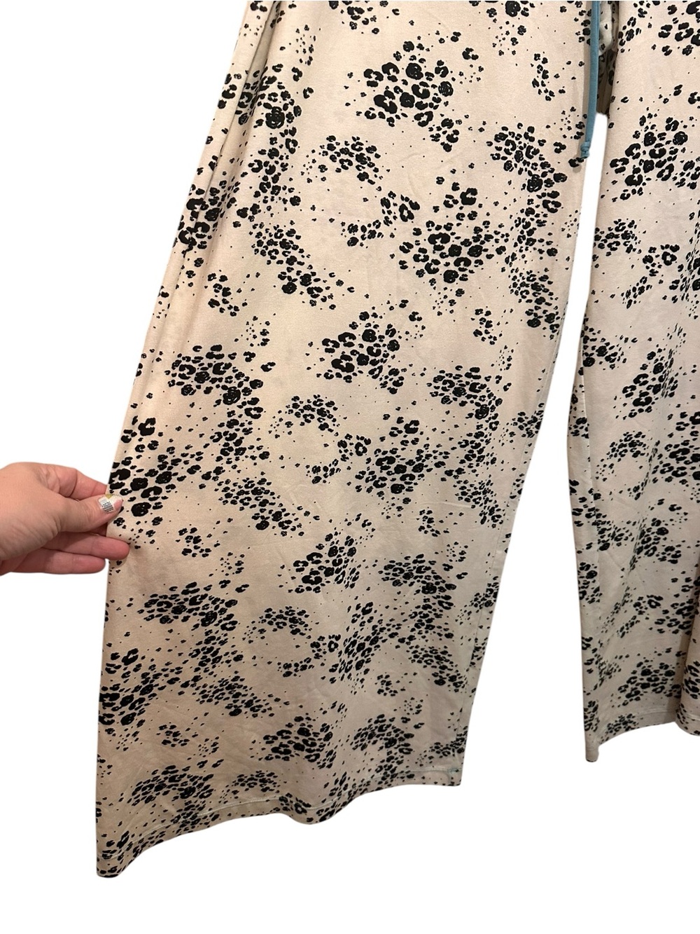 Free People Beige Wide-Leg Drawstring Pants with Black Floral Print - Picture 3 of 5
